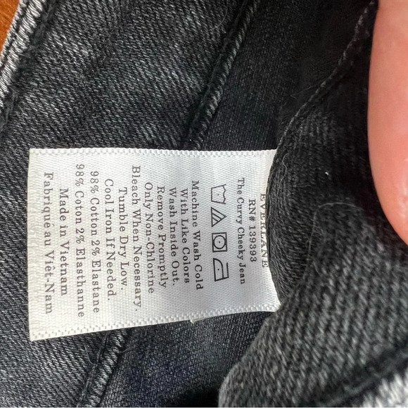 Everlane The Curvy Cheeky Jeans size 28 Black Straight Leg - Picture 6 of 9